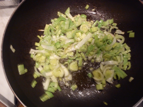 Zapekané cestoviny so šampiňónmi, šunkou a paradajkovou omáčkou (fotorecept) - obrázok 5