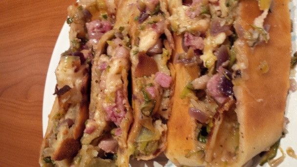 Pizza roláda plnená cuketou, slaninkou a syrom (fotorecept) - obrázok 12