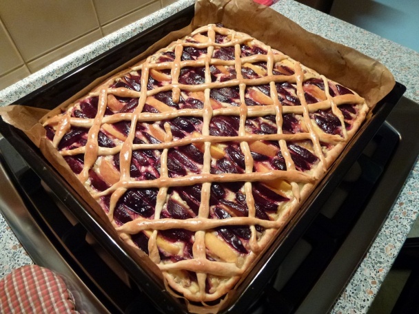 Pudingovo-orechový mrežovník so slivkami - obrázok 4