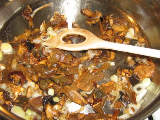 Palacinky na slano s hubovou plnkou (fotorecept)  - obrázok 3