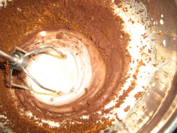 Jemnučká kávová roláda (bez múky) - obrázok 2