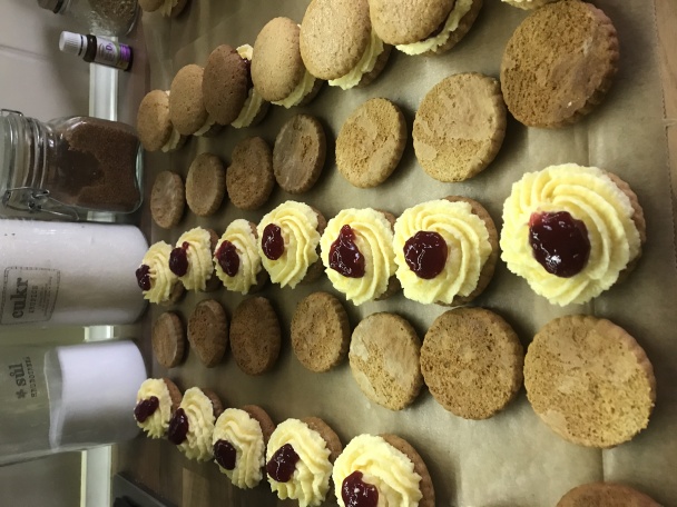 Plnené medovníčky z nevydareného cesta - obrázok 4