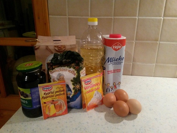 Vynikajúca čučoriedková bábovka - obrázok 1