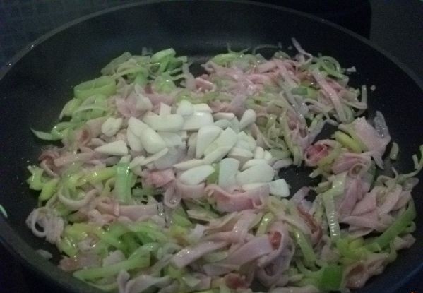 Talianske špagety podľa mňa (fotorecept) - obrázok 4