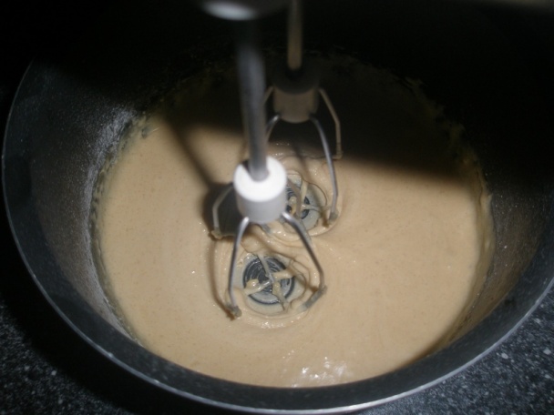 Gaštanové rezy s karamelovou šľahačkou (fotorecept) - obrázok 6