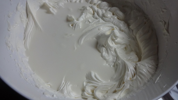 Malinovo-jahodové rezy s mascarpone (fotorecept) - obrázok 8