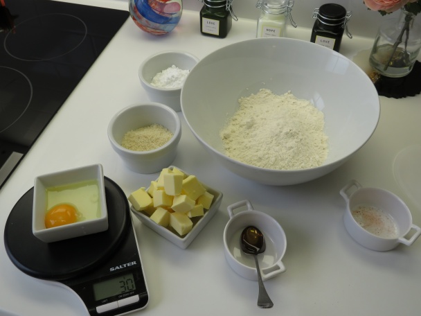 Maslové cesto na košíčky a tartaletky (videorecept) - obrázok 1