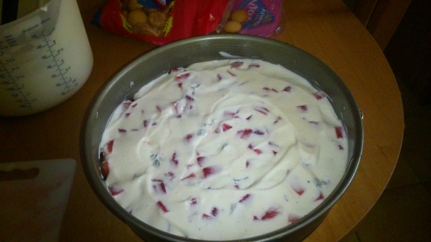 Studená torta na keksíkovom korpuse (fotorecept) - obrázok 4