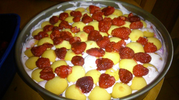 Studená torta na keksíkovom korpuse (fotorecept) - obrázok 7