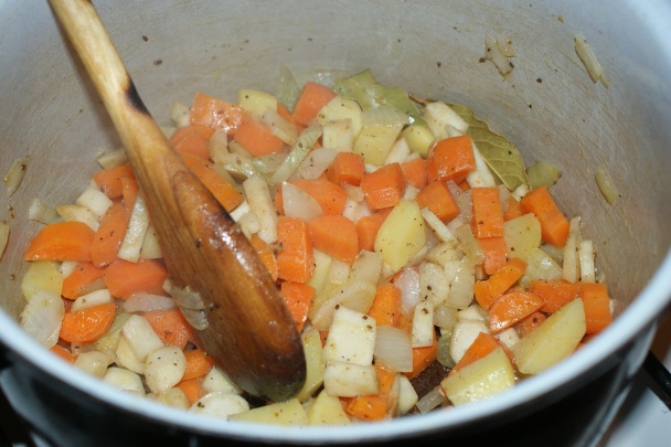 Osviežujúca polievka minestrone (fotorecept) - obrázok 1