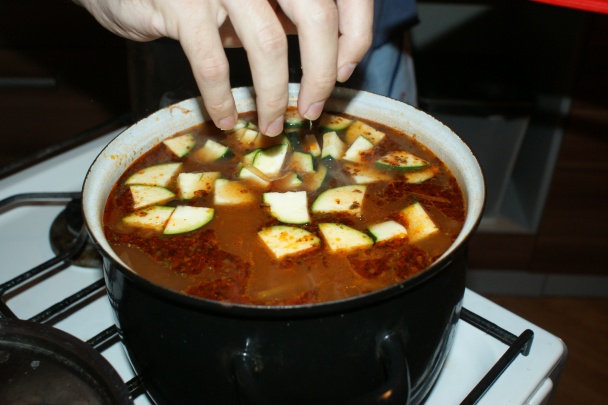 Osviežujúca polievka minestrone (fotorecept) - obrázok 3