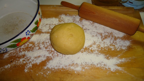 Hruškový zákusok so zapečenou plnkou (vianočný recept) - obrázok 3