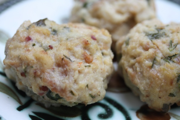 Tirolská polievka so slaninovými knedličkami - obrázok 5