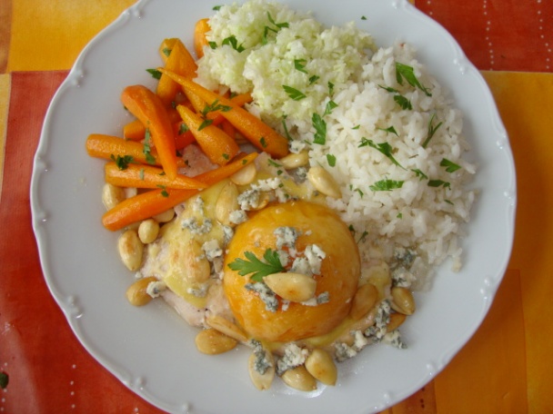 Kuracie prsia s broskyňou, nivou a praženými mandľami (fotorecept) - obrázok 5