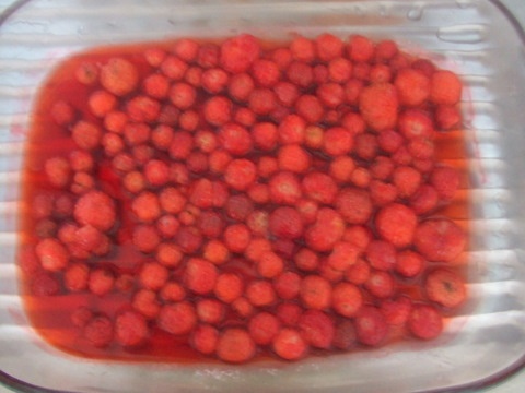 Cheesecake s rozpečenými jahodami - obrázok 2