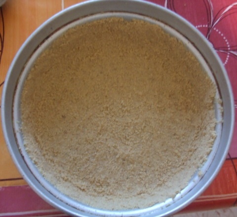 Cheesecake s rozpečenými jahodami - obrázok 3