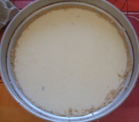 Cheesecake s rozpečenými jahodami - obrázok 4