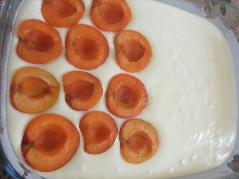 Krupicový nákyp s marhuľami - obrázok 4