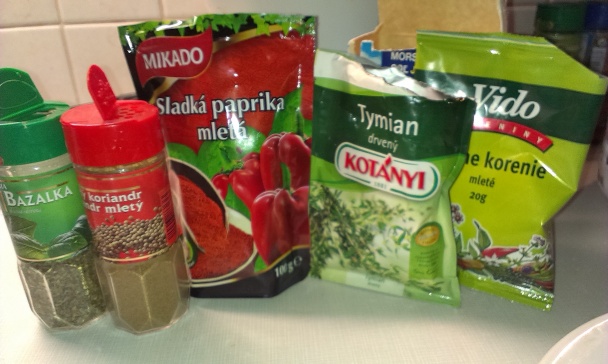 Pečený pangas s italským šalátom a jogurtom - obrázok 1