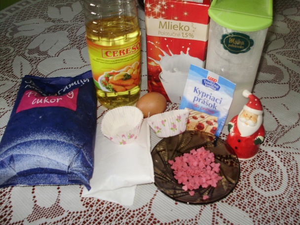 Cupcakes s jahodovou polevou (fotorecept) - obrázok 1