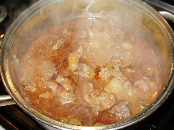 Hovädzí guláš (fotorecept) - obrázok 3