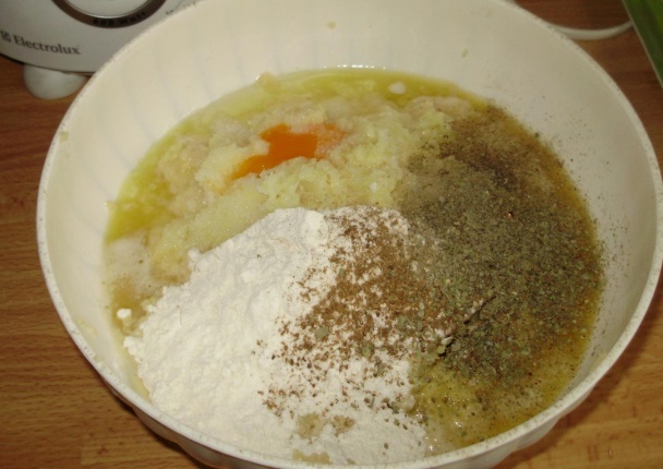 Zemiakové placky plnené kyslou kapustou (fotorecept) - obrázok 3