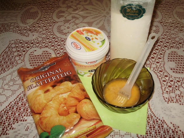 Šatôčky s tvarohom - obrázok 1