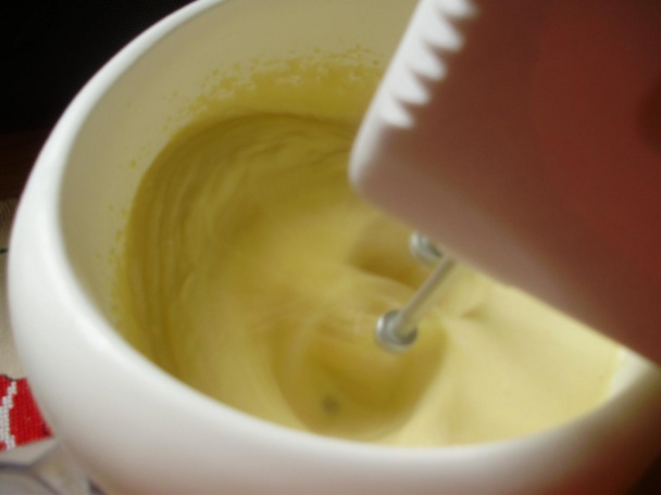 Koláč s karamelovým krémom (fotorecept) - obrázok 3