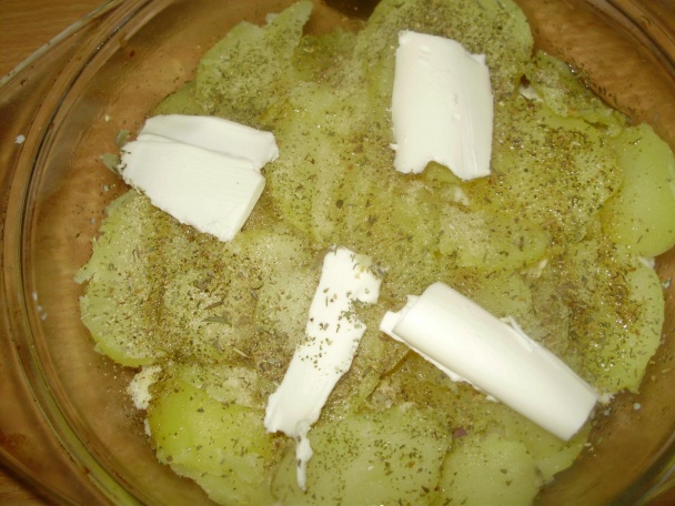 Zapekané zemiaky s bryndzou (fotorecept) - obrázok 4