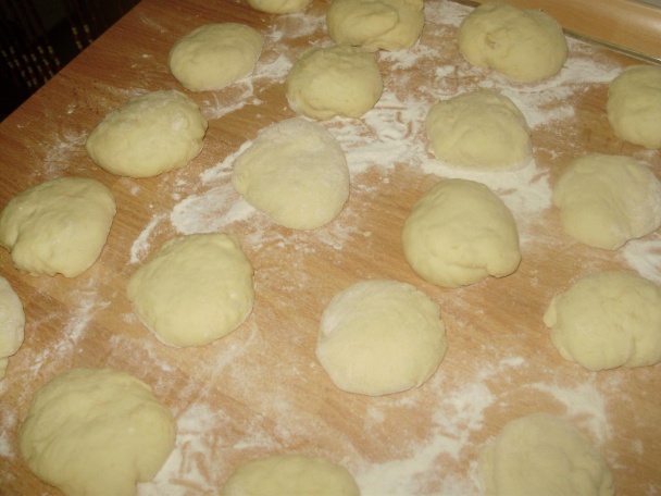 Kysnuté koláčiky s tvarohovým pudingom a ovocím (fotorecept) - obrázok 8