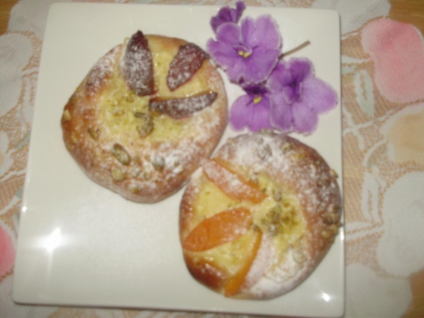 Kysnuté koláčiky s tvarohovým pudingom a ovocím (fotorecept) - obrázok 15