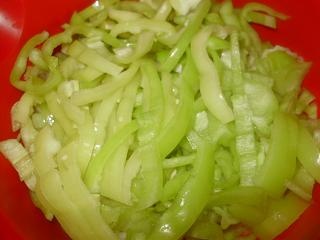 Cuketový šalát s paprikami (fotorecept) - obrázok 5