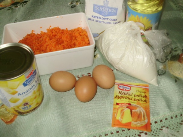 Mrkvovo-ananásový koláč (fotorecept) - obrázok 1