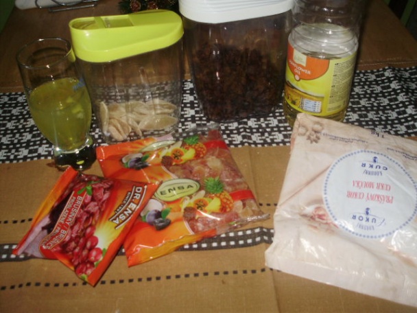 Chlebíček z bielkov a kandizovaného ovocia (fotorecept) - obrázok 1