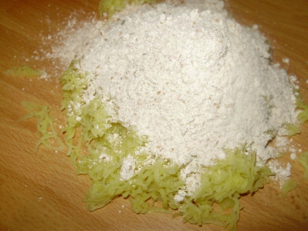 Slivkové knedle a knedle ríbezľové-diétne (fotorecept) - obrázok 4