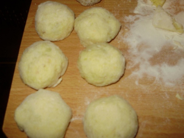 Slivkové knedle a knedle ríbezľové-diétne (fotorecept) - obrázok 8