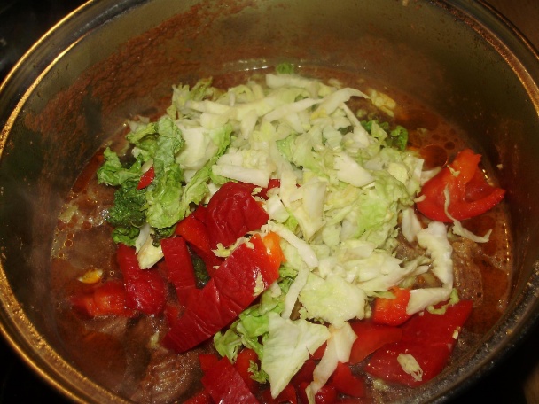 Hovädzí krk na keli a paprike (fotorecept) - obrázok 3