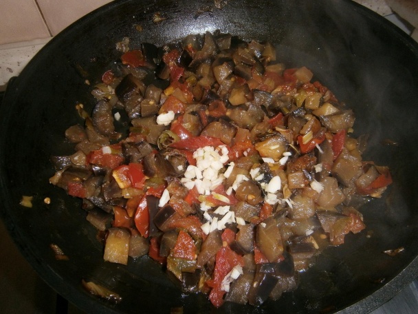 Baklažánová  zmes so špaldovými cestovinami (fotorecept) - obrázok 5