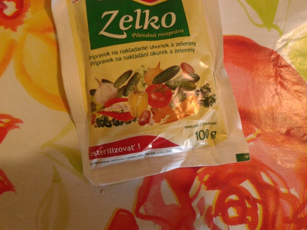 Fazuľa a párky s paprikou a paradajkami (fotorecept) - obrázok 8