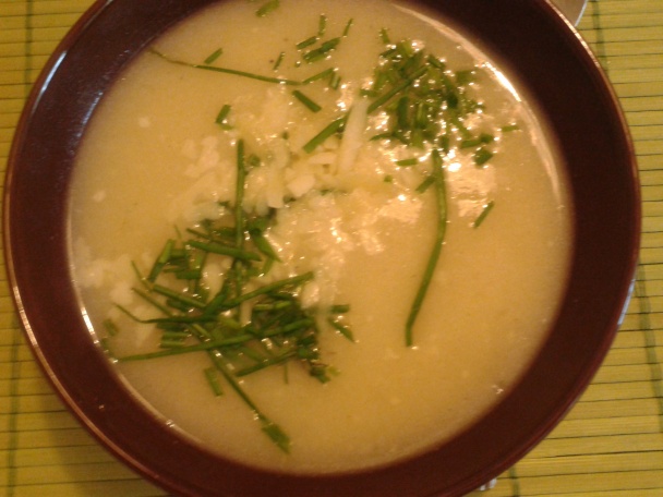 Karfiolová polievka s tvarohom krémová - obrázok 8