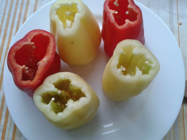 Paprika čerstvá plnená a zapečená (fotorecept) - obrázok 1