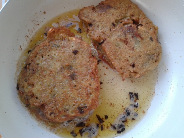 Bravčová krkovička v zemiakovom cestičku s pivným syrom a brusnicovou omáčkou (fotorecept) - obrázok 6