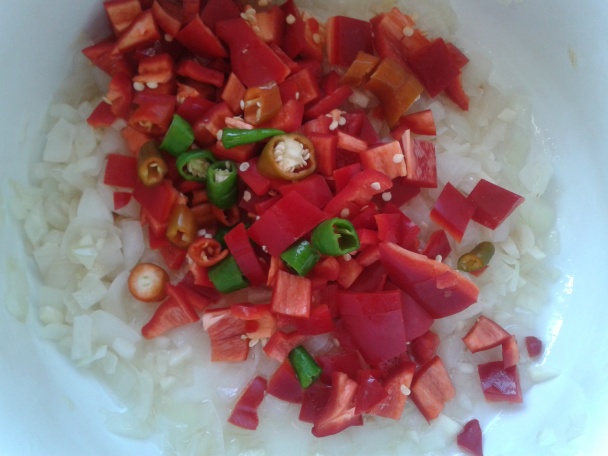 Bravčová krkovička na kapii s kapustou a kuracími kúskami (fotorecept)  - obrázok 5