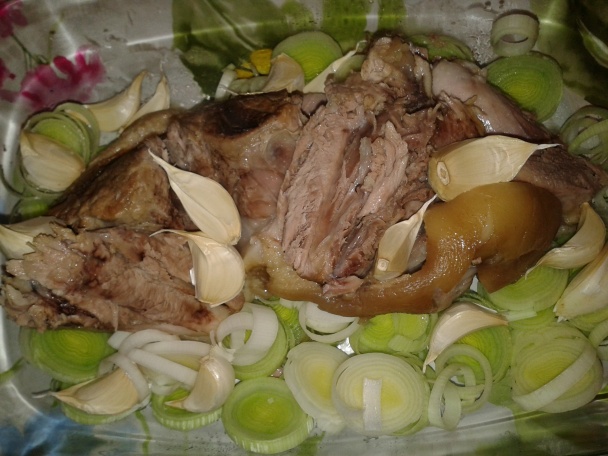 Bravčové koleno na pive s pórom (fotorecept) - obrázok 7