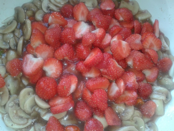 Kuracie stehno s jahodami a šampiňónmi (fotorecept) - obrázok 9