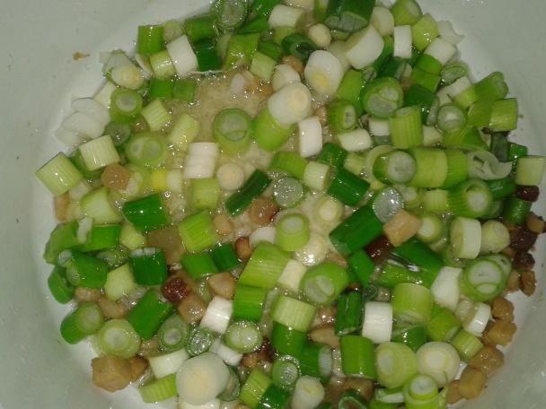 Králičie plece na paprike a slanine s jarnou cibuľkou (fotorecept) - obrázok 4