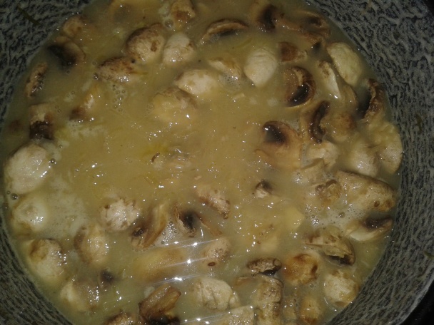 Šampiňónová polievka s kyslou kapustou (fotorecept) - obrázok 7