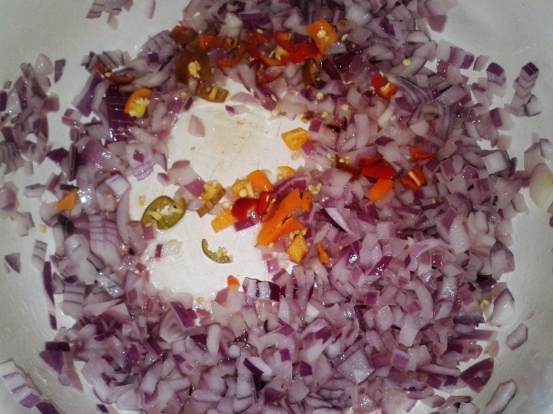 Kurací šalát s vajcom a so zeleninou (fotorecept) - obrázok 4