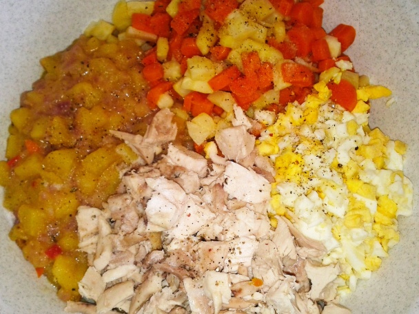 Kurací šalát s vajcom a so zeleninou (fotorecept) - obrázok 9