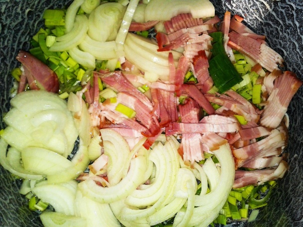 Rolka z bravčového boku plnená červenou kapustou (fotorecept) - obrázok 2